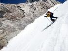 Andrea dans le couloir