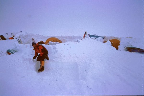 Arrivee au camp 2 dans la crasse