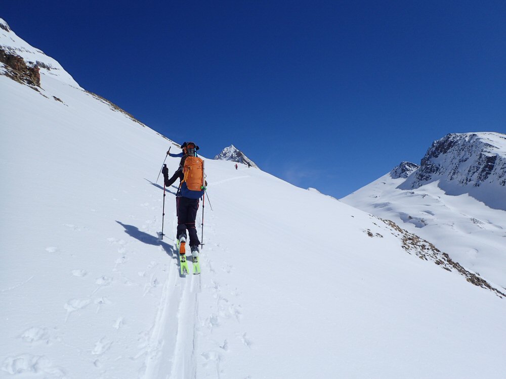 remontée au cagnard vers le Mauerhorn