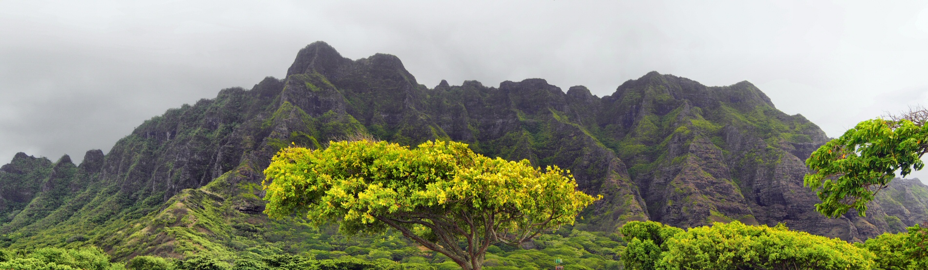 Kualoa range, Hawaii