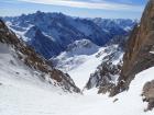 descente tout a droite pour eviter le champ de bataille