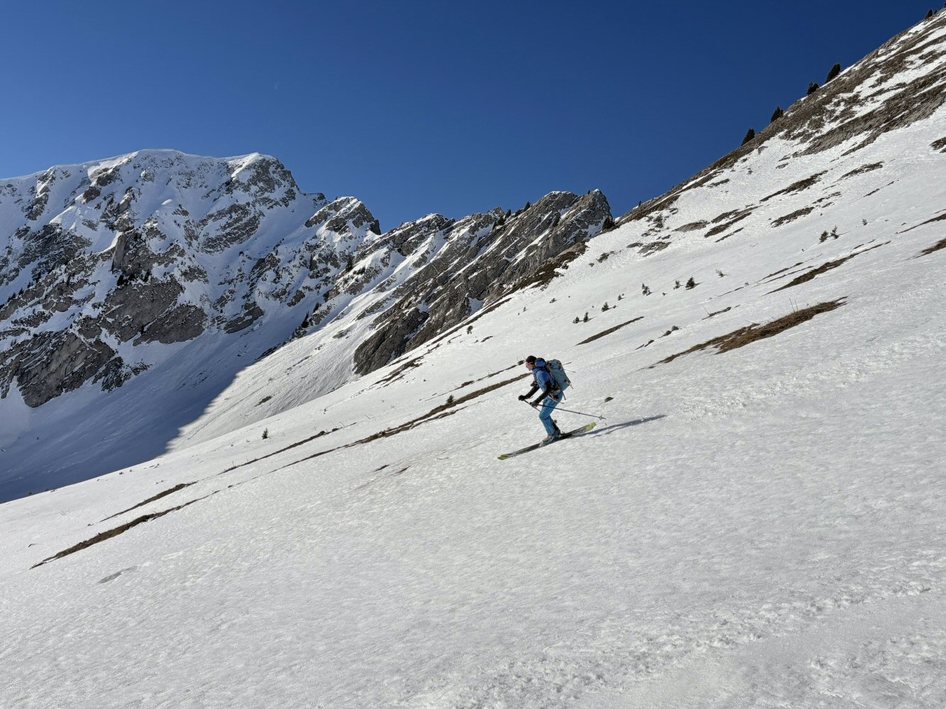 20251214 Gos Van 8726