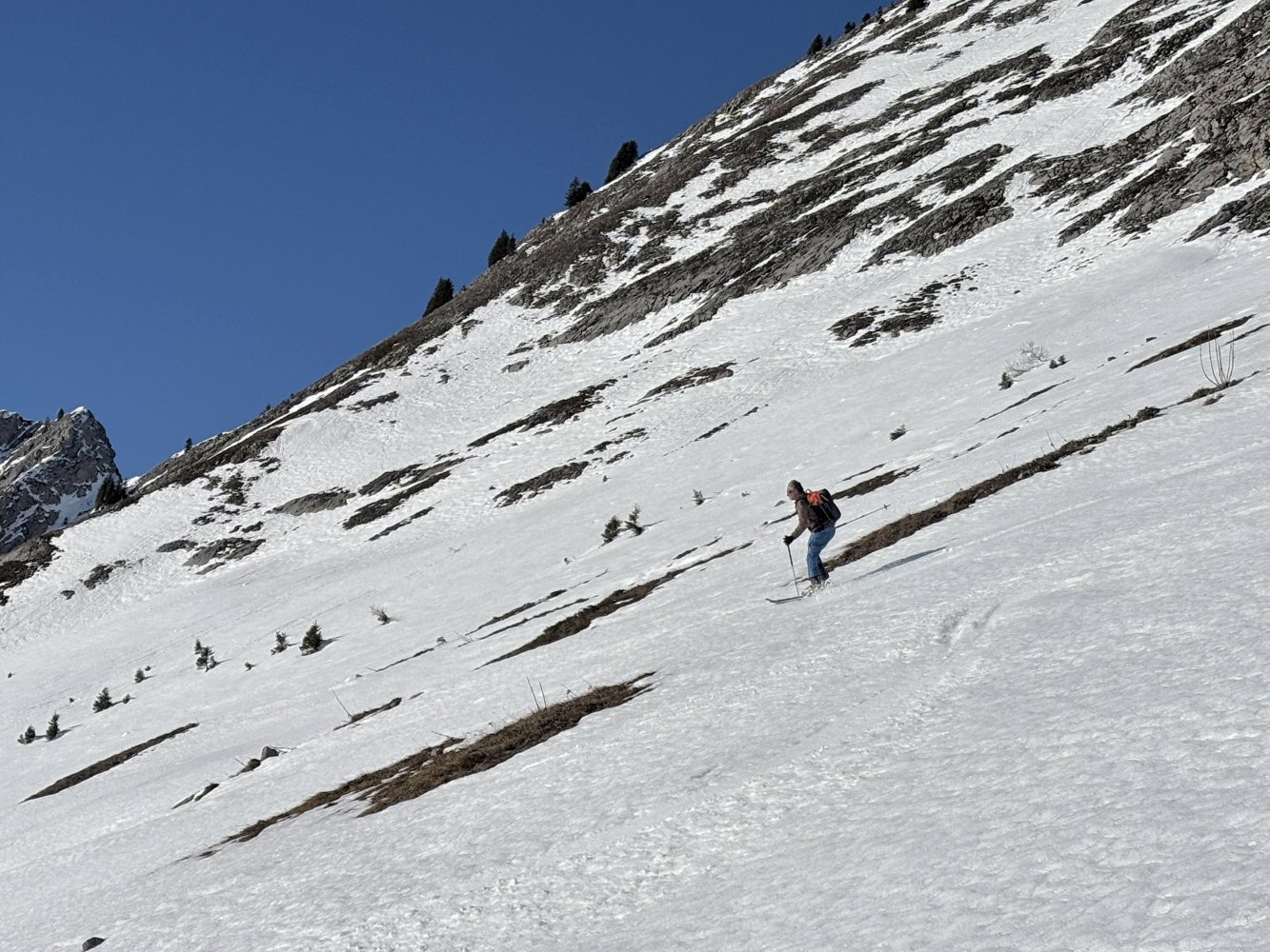 20251214 Gos Van 8727