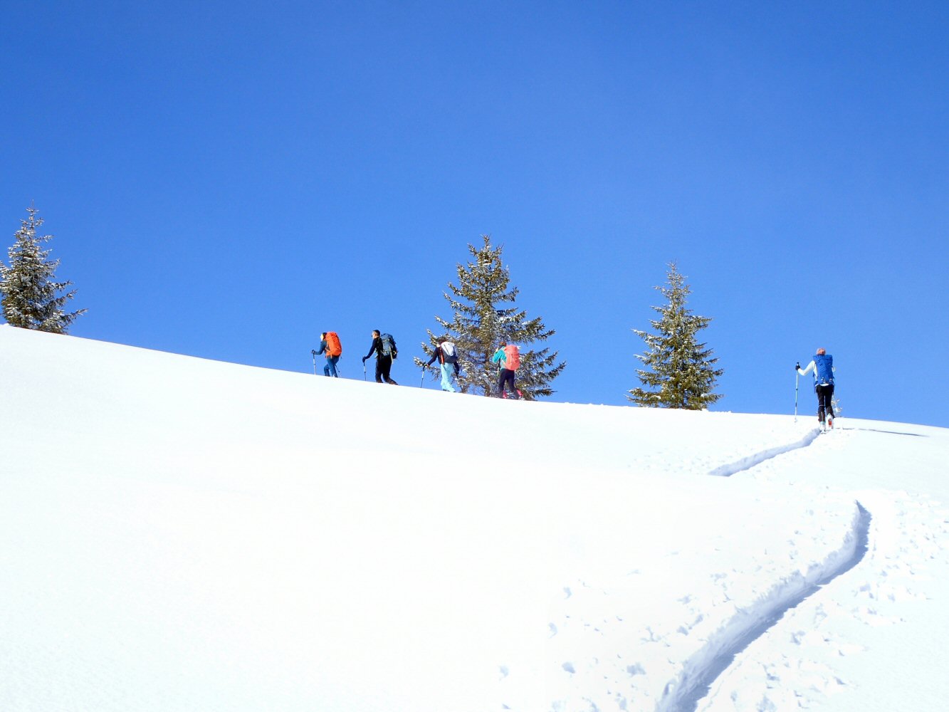 20260215 raid gstaad 2150073