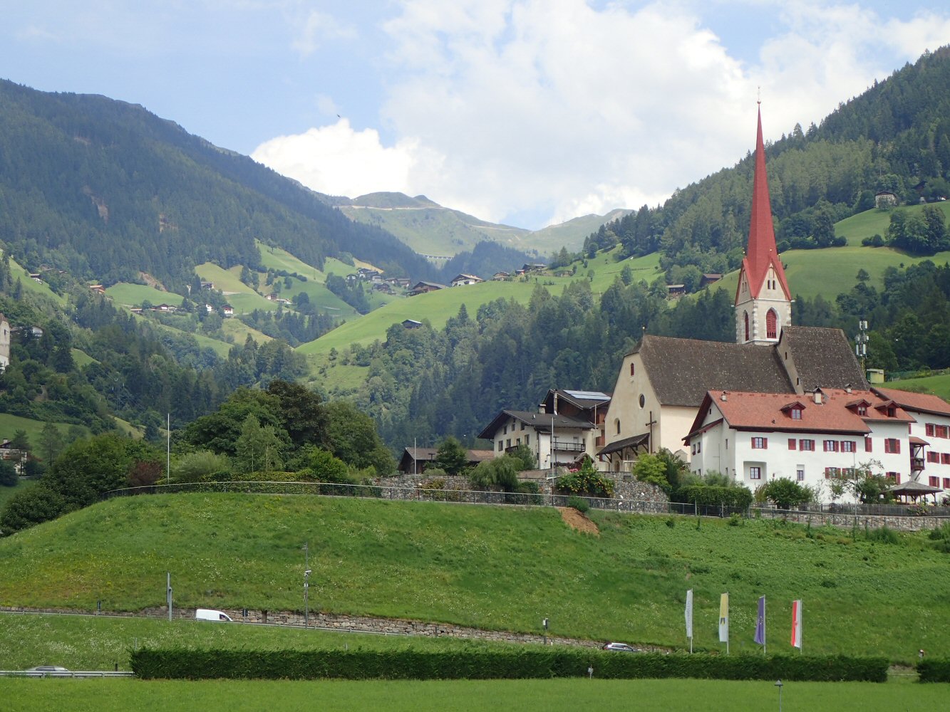 SCUOL KRK 0031 P7200022