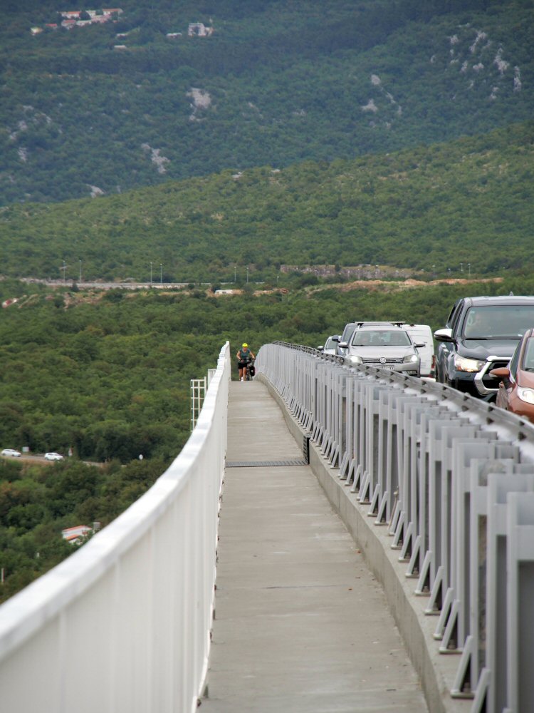 SCUOL KRK 0177 P7280207