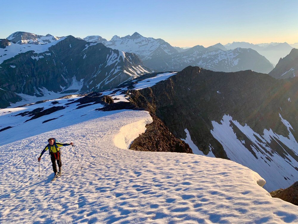 1592914959 514463877BI